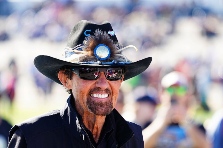 Richard Petty Sounds Off on Modern NASCAR Cars After Phoenix Tire Scare