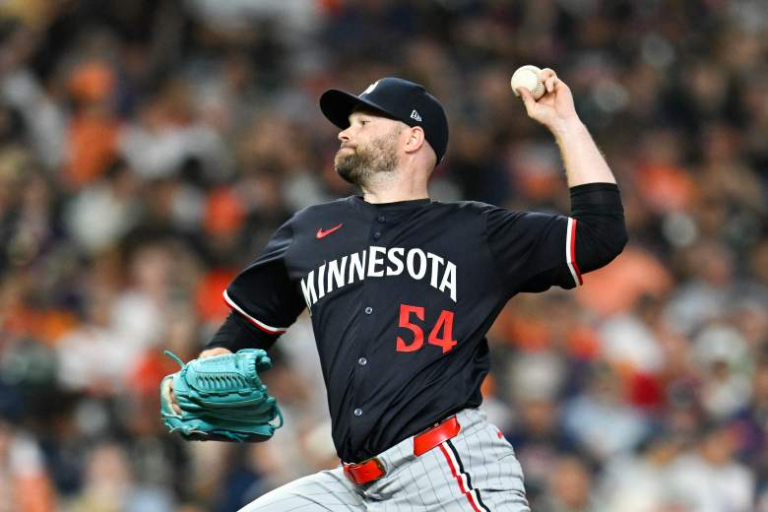 Red Sox Sign Danny Coulombe to One-Year Deal in MLB Free Agency