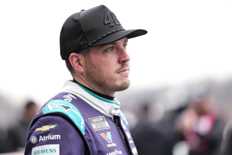 Vertigo sidelines Alex Bowman for NASCAR race at Las Vegas