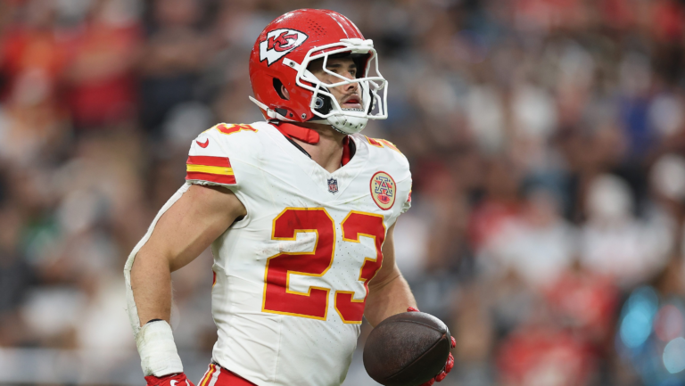 Chiefs $19 Million LB Avoids Getting Cut With Surprise Move