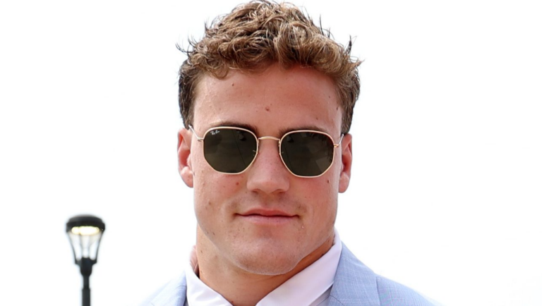 Texans Doubled Back Amid Continued Interest in Wade Woodaz