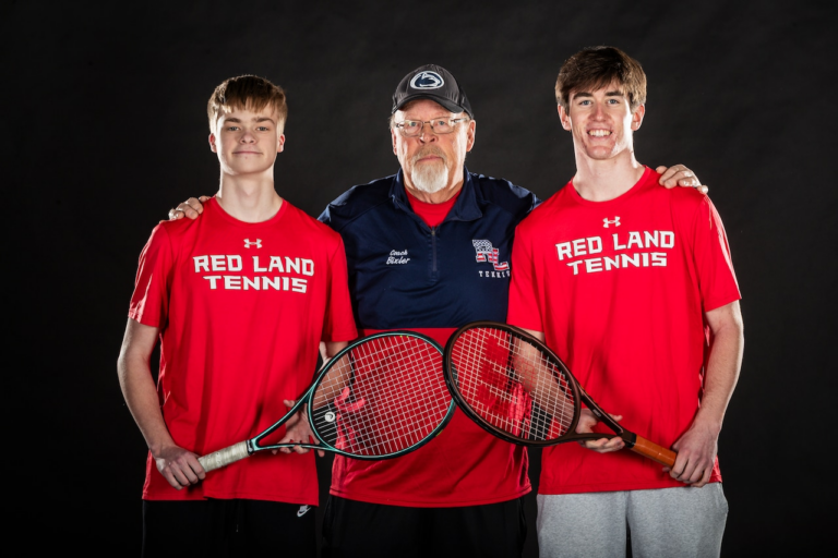 Red Land boys tennis scrapes past Mifflin County in MPC crossover action