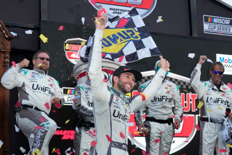 Chase Elliott wins at Martinsville for first of NASCAR season