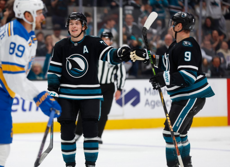 Last-minute goal gives Sharks thrilling win over St. Louis Blues