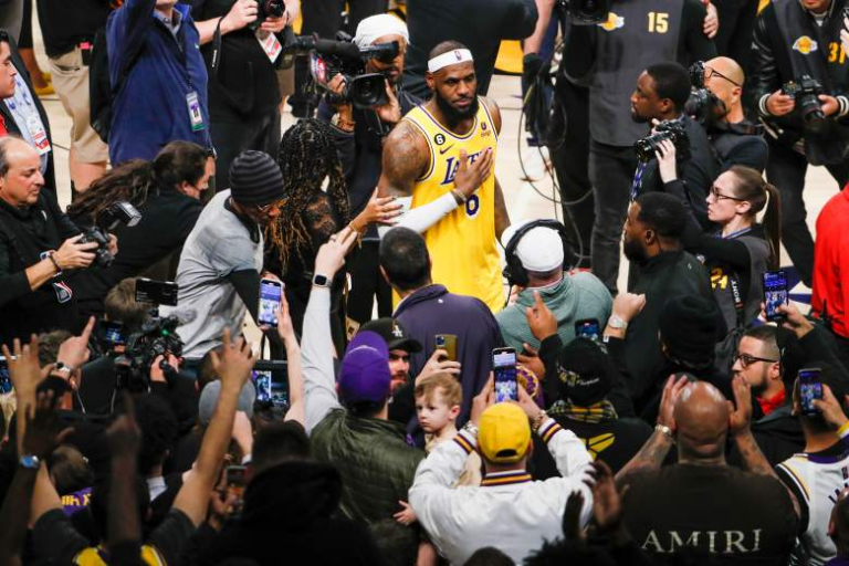 NBA Star LeBron James Made History In Cavs-Lakers Game