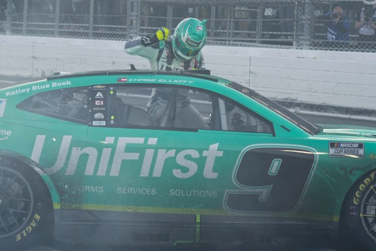 Where to watch NASCAR Bristol Spring Race today: Free live stream