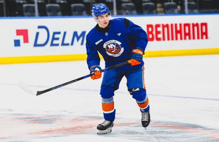 Victor Eklund’s NHL debut gives Islanders first taste of what could be