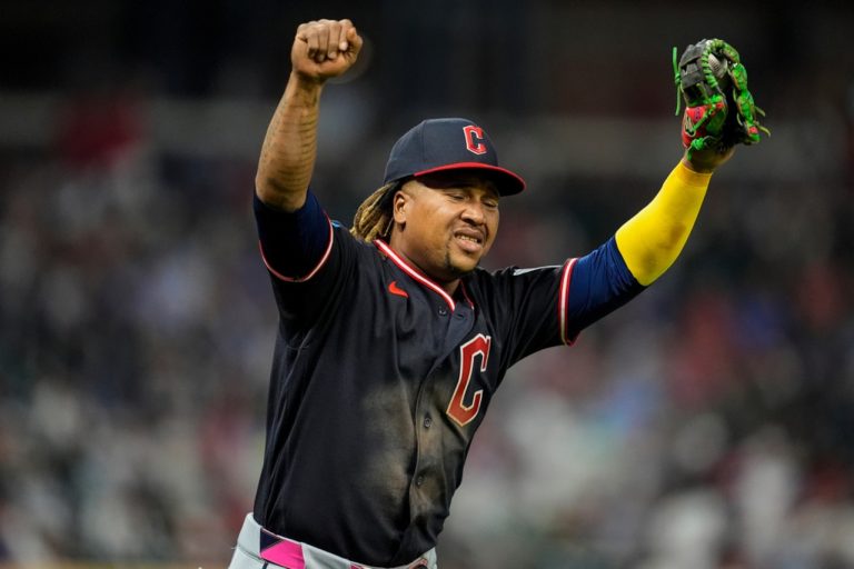 José Ramírez hits 288th home run, leads MLB in stolen bases