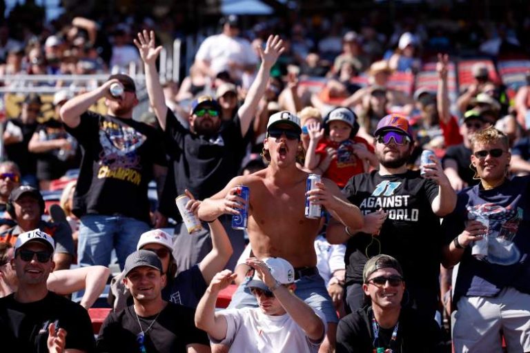 NASCAR Cup Series: Bristol Motor Speedway Attendance Criticism Sparks Nashville Debate