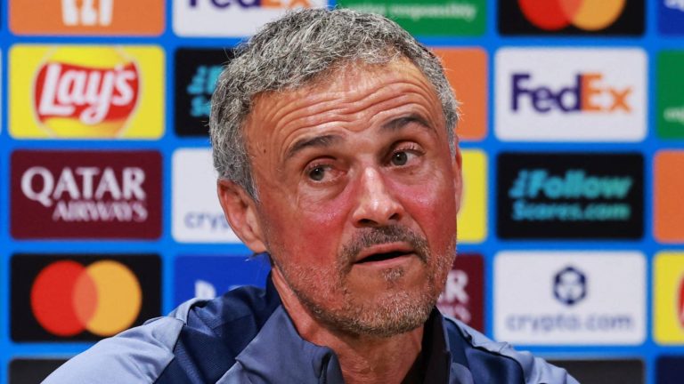 Luis Enrique Calls Anfield ‘One of the Best Stadiums in the World’