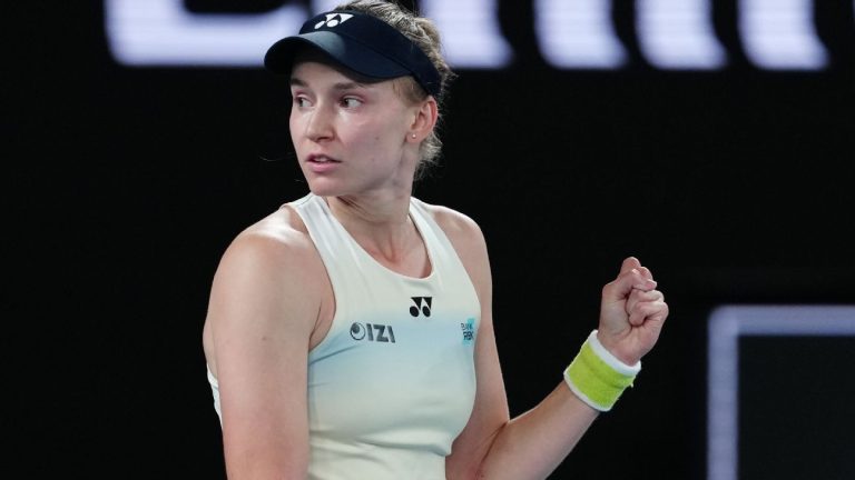 Elena Rybakina beats Muchova to win Porsche Tennis Grand Prix