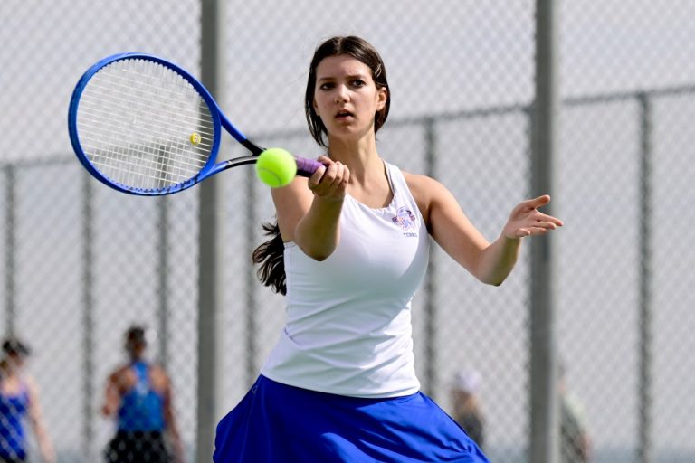 Lucy Piccolini leads list of local girls tennis state tournament qualifiers out of Class 4A Region 5