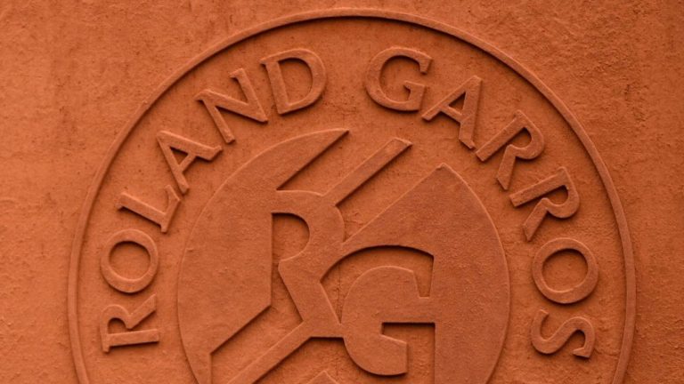 Top tennis stars unhappy with share of French Open revenue