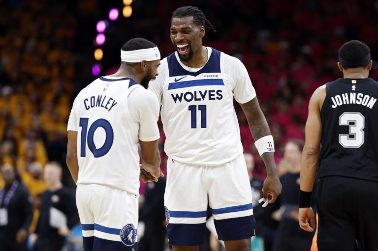 Mike Conley Sends Confident Reaction to NBA’s Victor Wembanyama Decision