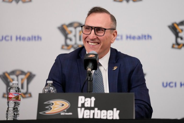 Ducks’ Pat Verbeek named NHL General Manager of the Year finalist