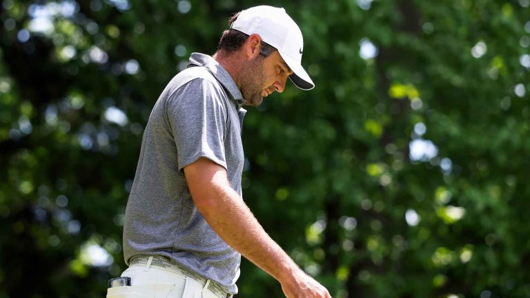 The strange feeling of watching Scottie Scheffler fade away on PGA Sunday