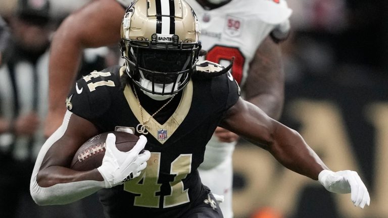 4 Teams That Should be Prioritizing Alvin Kamara Trade Amid OTAs