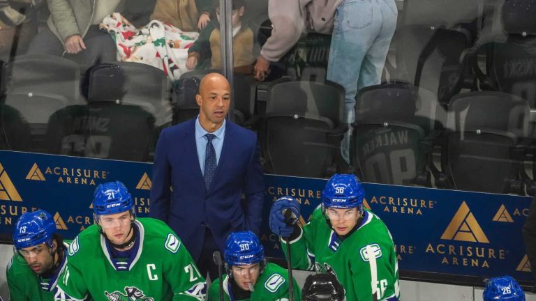 Vancouver Canucks hire Manny Malhotra as head coach
