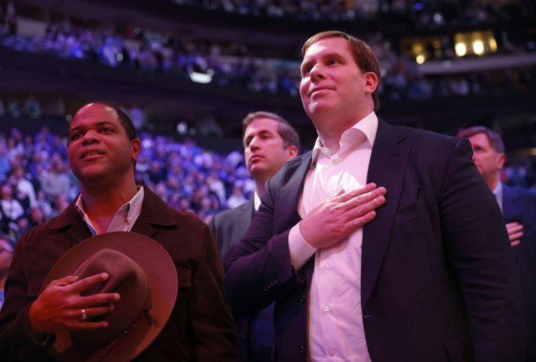 Dallas mayor sounds off on Mavericks’, Stars’ plans for suburbs