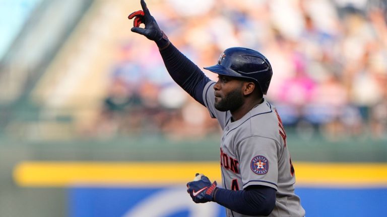 2026 MLB awards tracker: Odds for MVP, Cy Young, Rookie of the Year