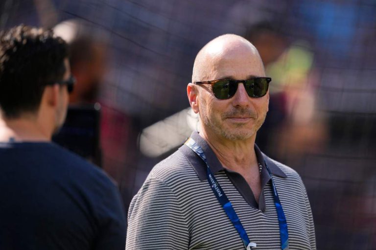 MLB Insider Connects Yankees to Potential Top Available Infielder