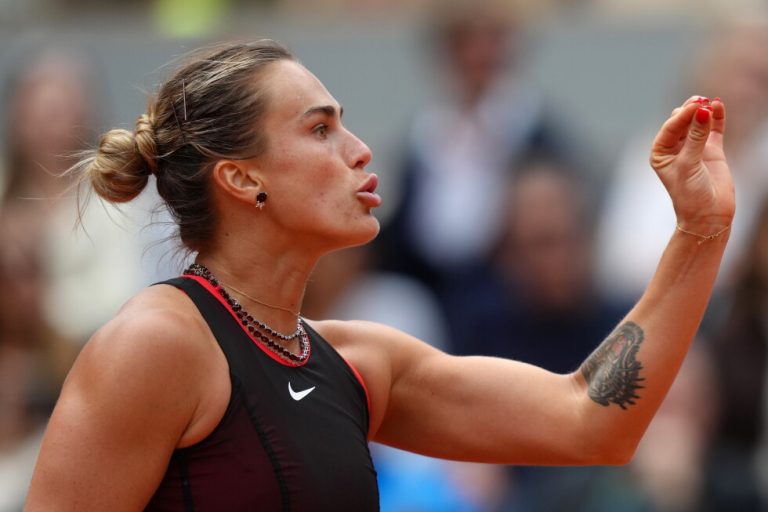 Top tennis players to extend protest over prize money to first week of Wimbledon