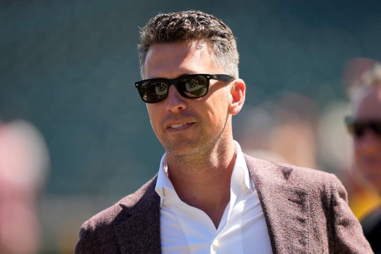 Buster Posey Under Pressure During Disastrous Season