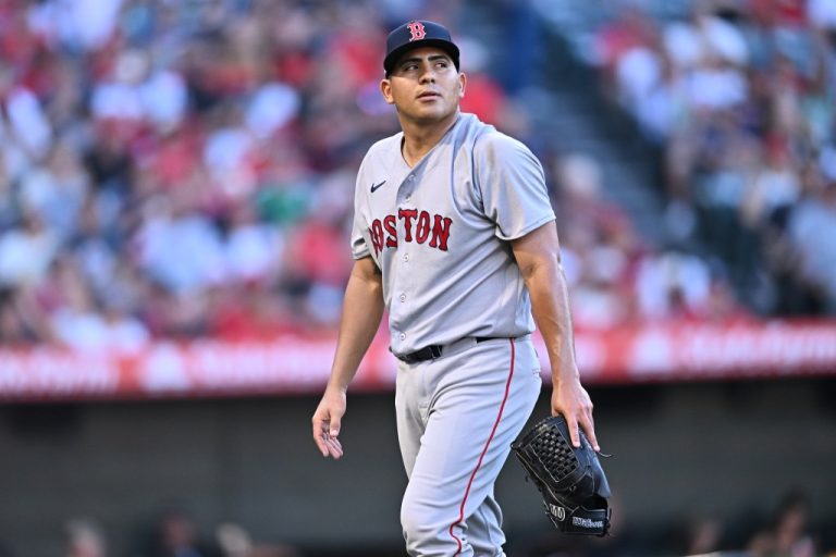 Ranger Suarez exits Red Sox game in 3rd inning with leg injury